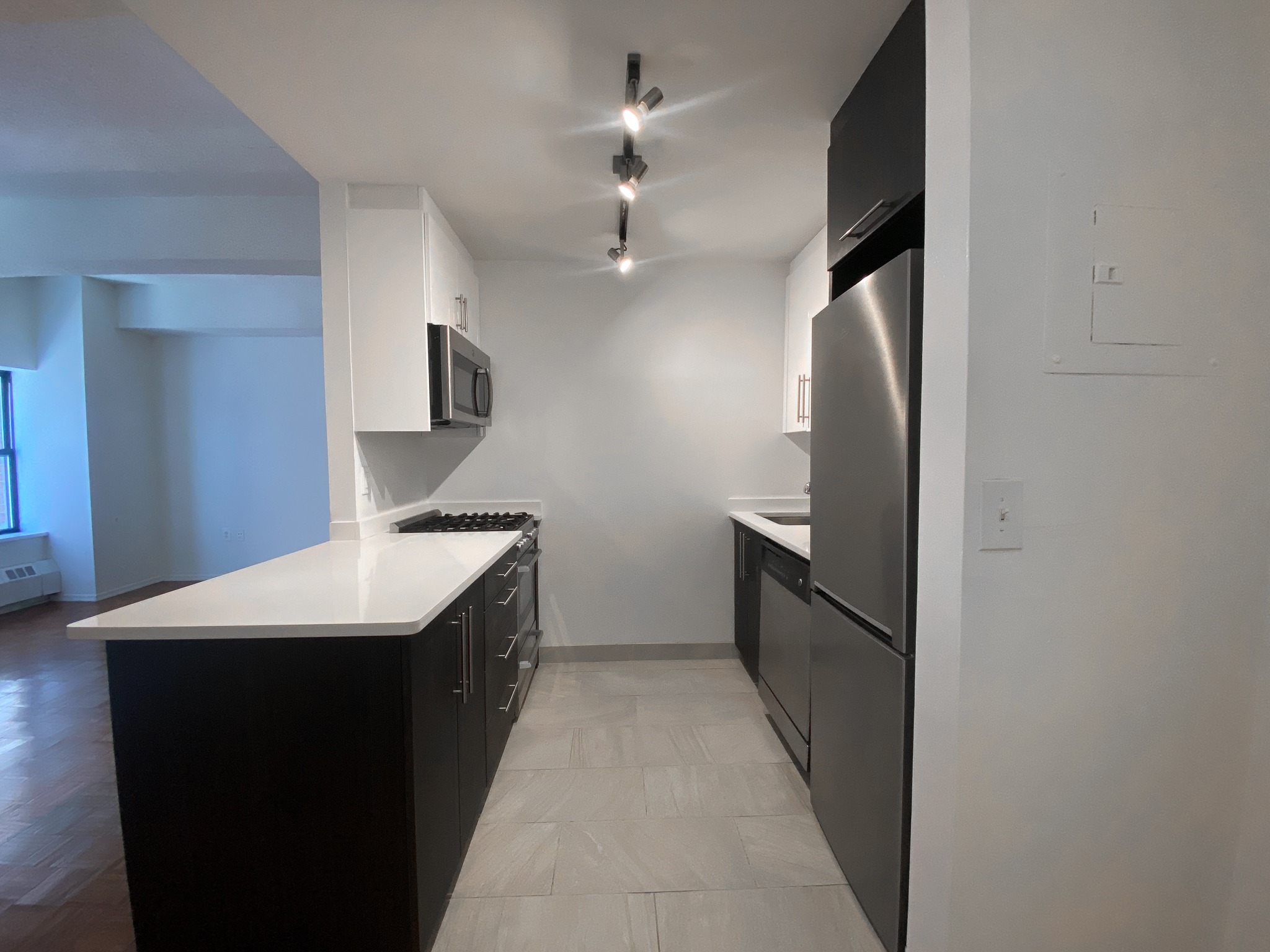 Luxury One Bedroom Flex Two Bed in Chelsea $3,895 FOR RENT