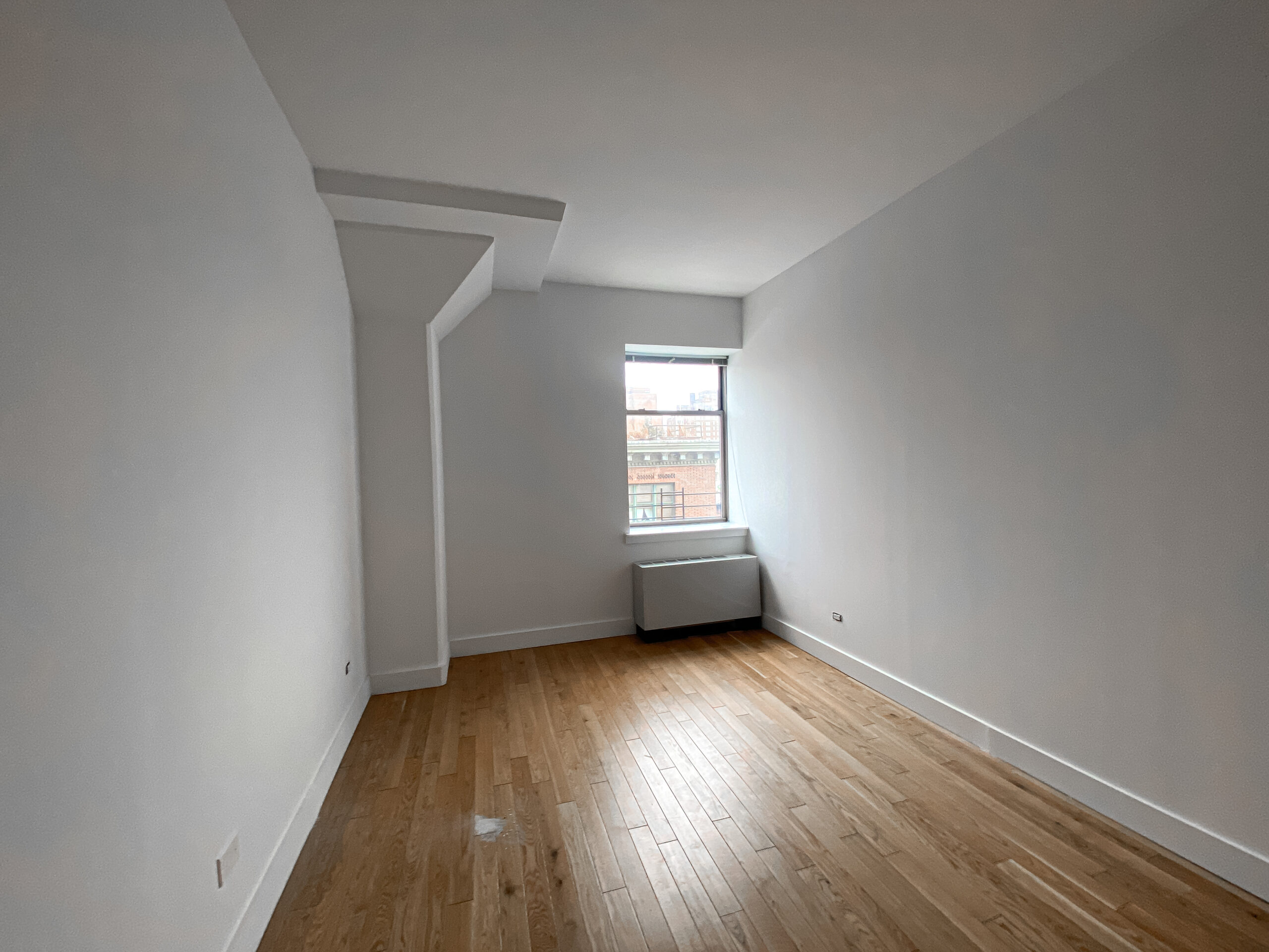 Luxury Loft One Bedroom With Southern Exposure– $5,000